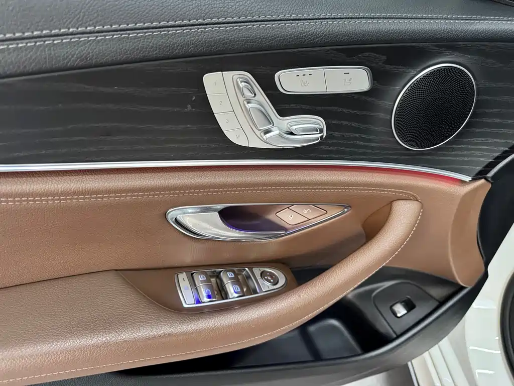 Mercedes-Benz E-Class 2019 — фото 7