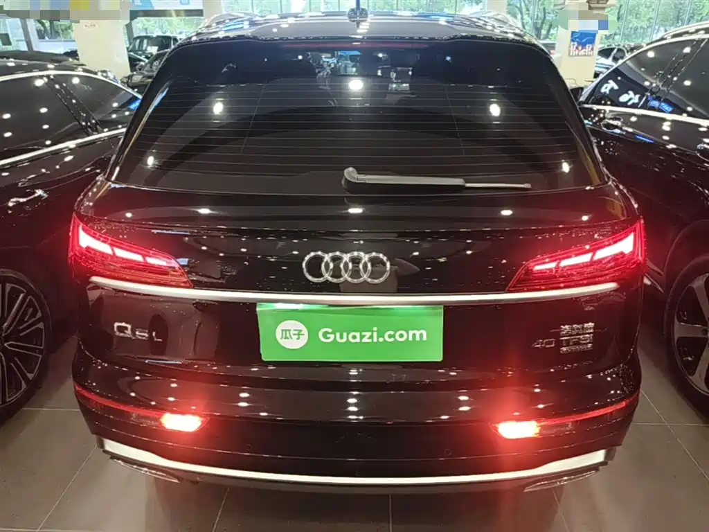 Audi Q5L 2022 — фото 6