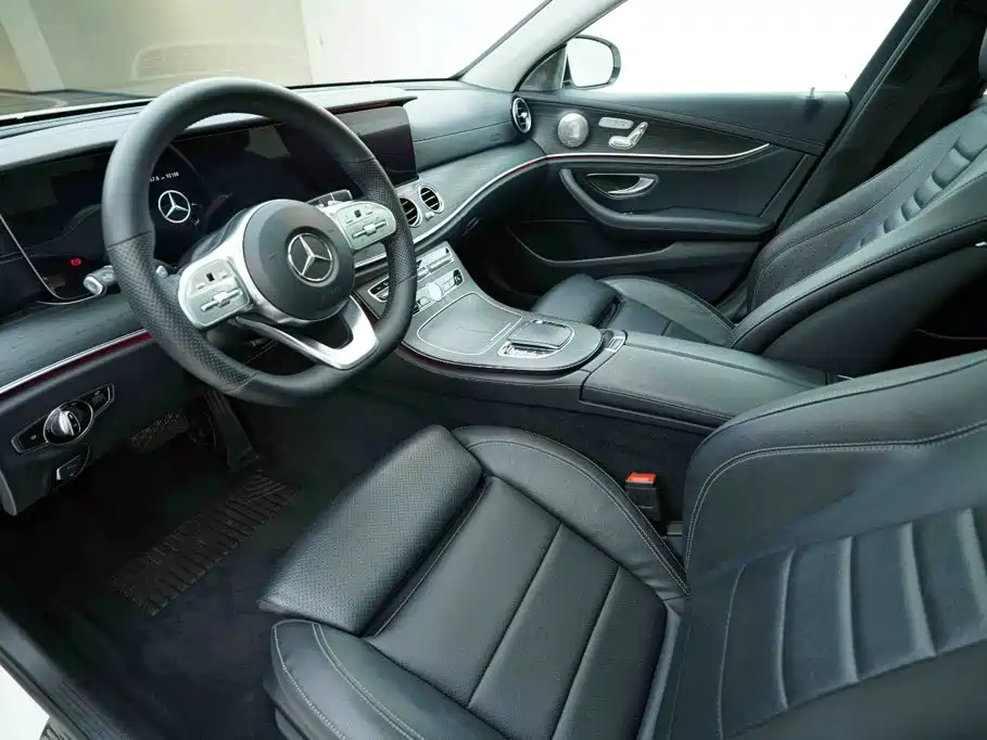 Mercedes-Benz E-Class 2020 — фото 9