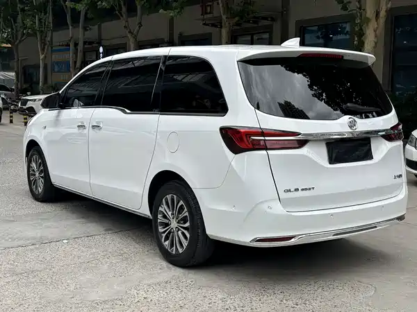 Buick GL8 2023