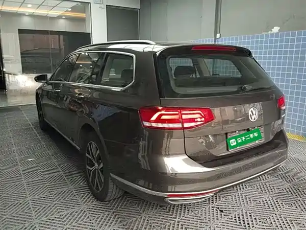 Volkswagen Viloran 2016
