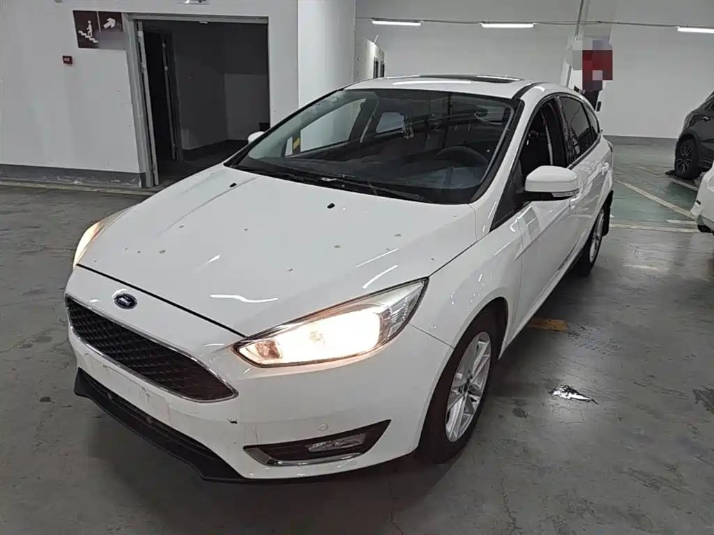 Ford Focus 2016 — фото 1