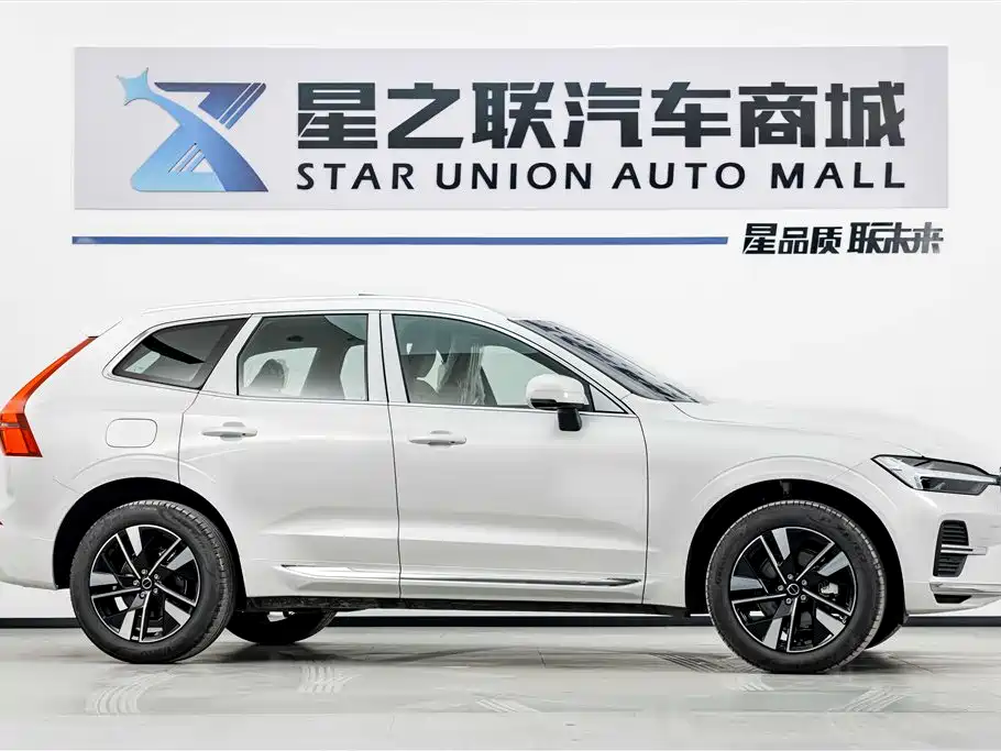 Volvo XC60 2026 — фото 5