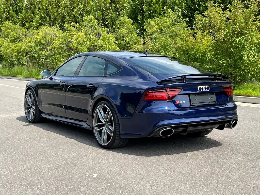 Audi RS 7 2016 — фото 17