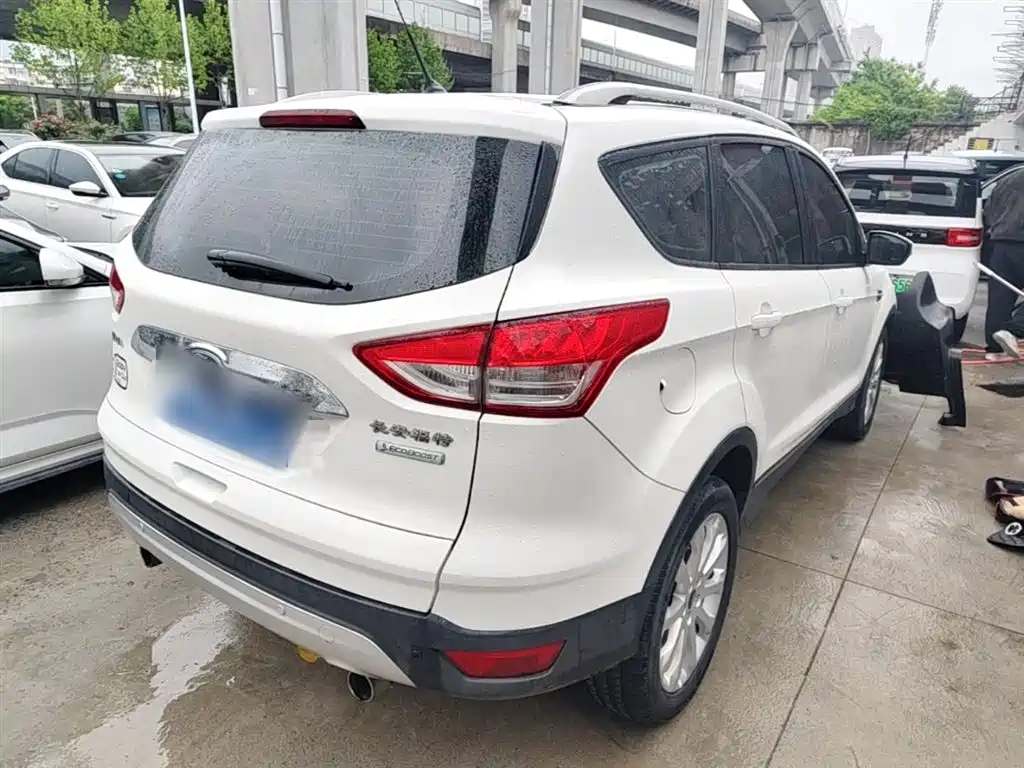 Ford Kuga 2016 — фото 7