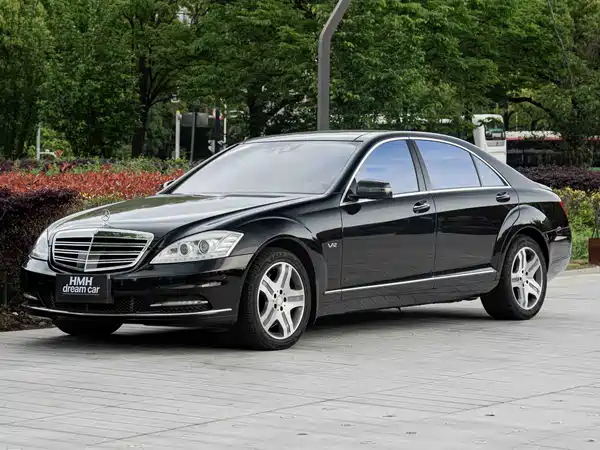 Mercedes-Benz S-Class 2010