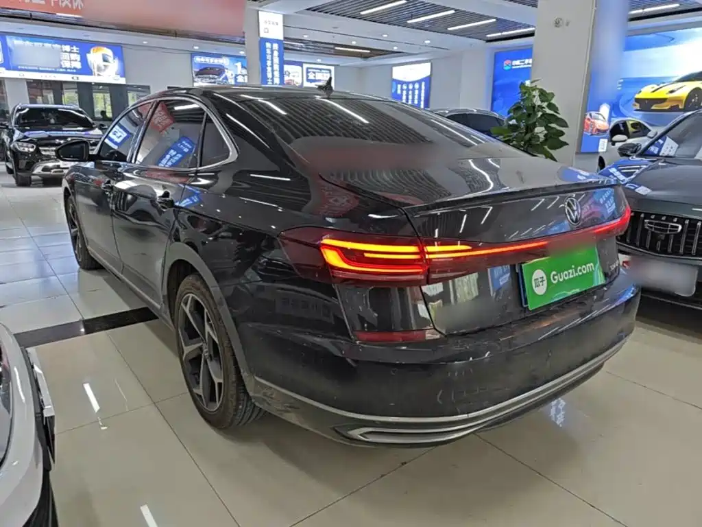 Volkswagen Passat 2024
