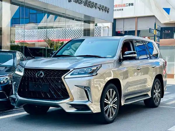 Lexus LX 2019