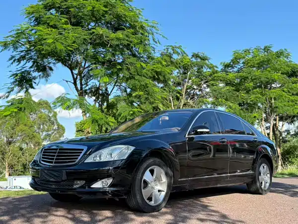Mercedes-Benz S-Class 2008