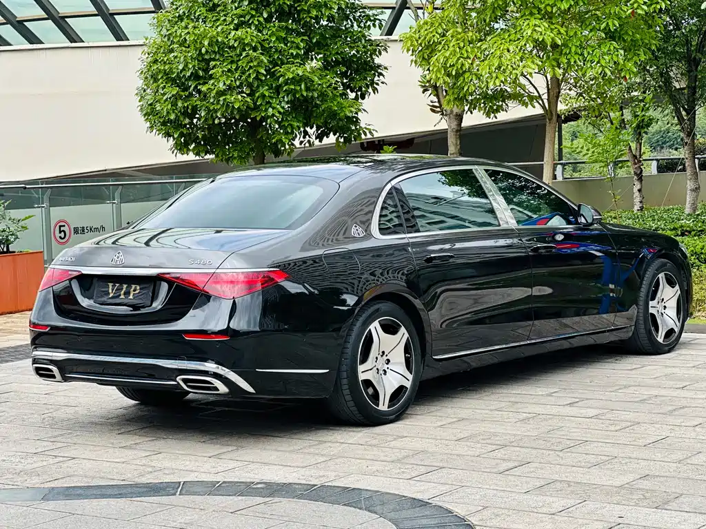 Mercedes-Benz Maybach S-Class 2023 — фото 13