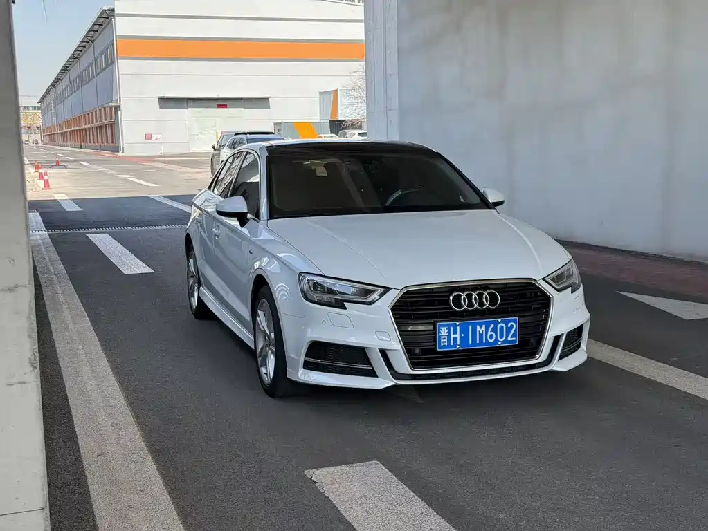 Audi A3 2019 — фото 3