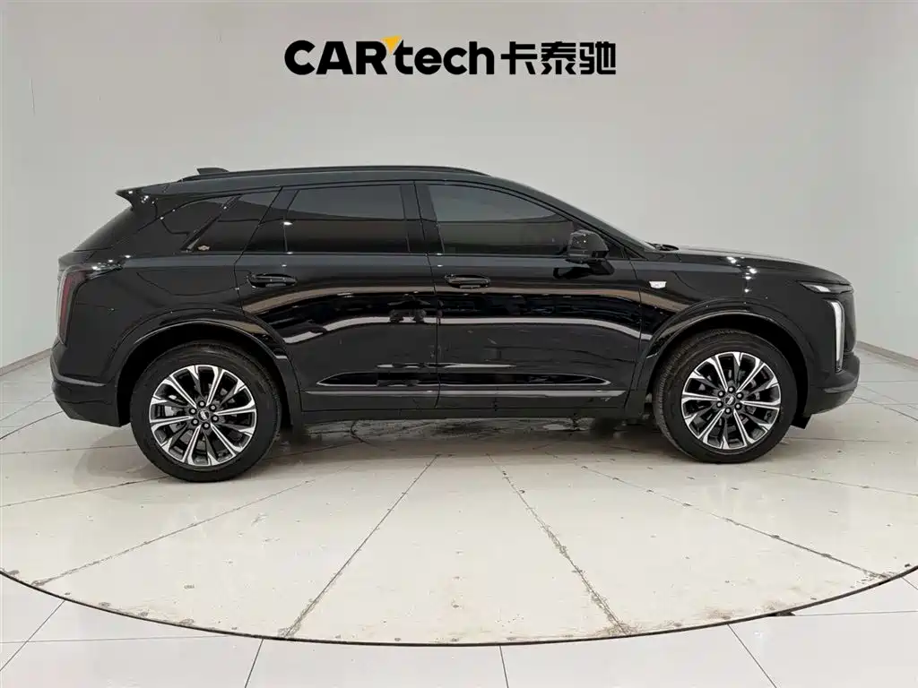 Cadillac XT5 2024 — фото 12
