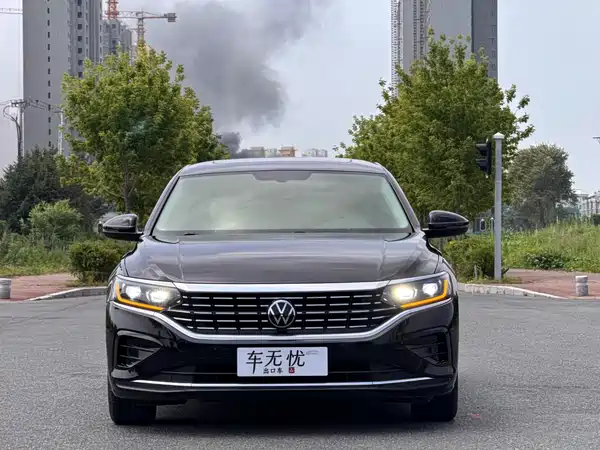 Volkswagen Passat 2023
