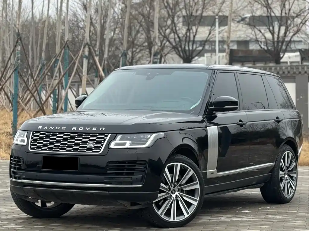 Land Rover Range Rover 2021 — фото 1