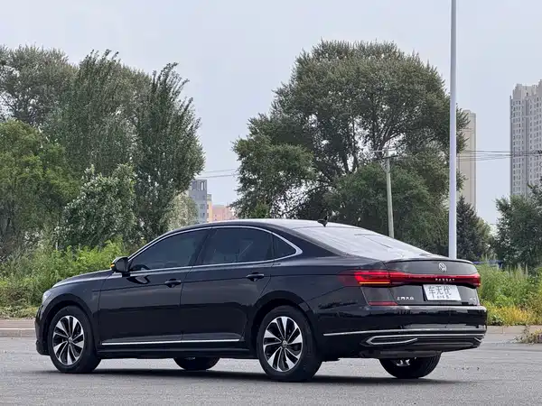 Volkswagen Passat 2023