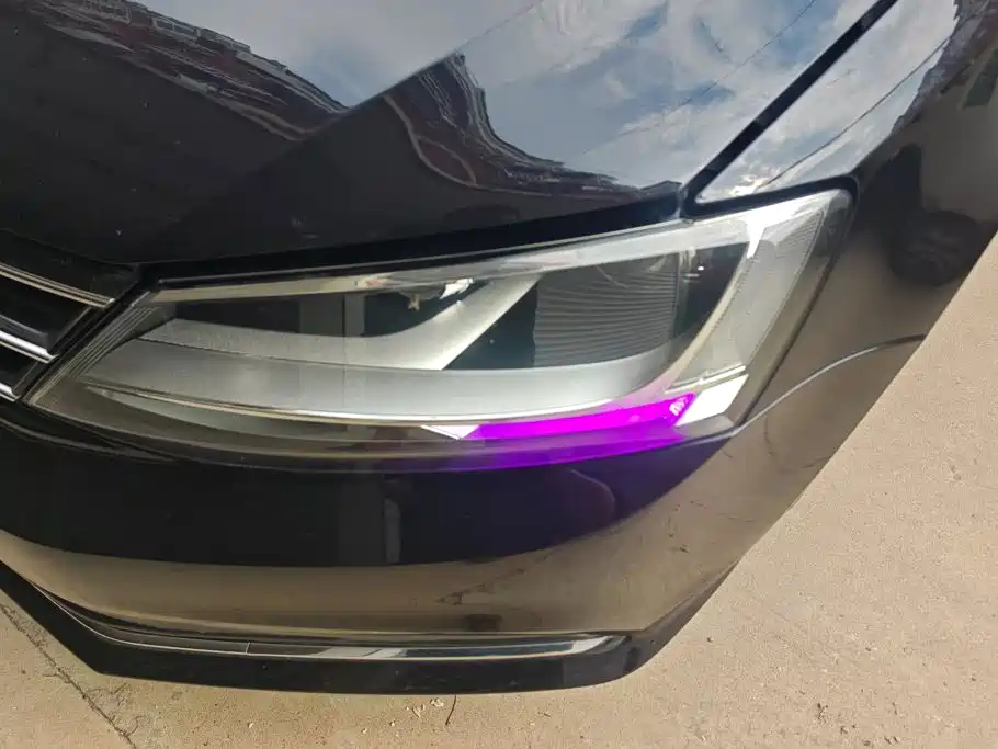 Volkswagen Sagitar 2017
