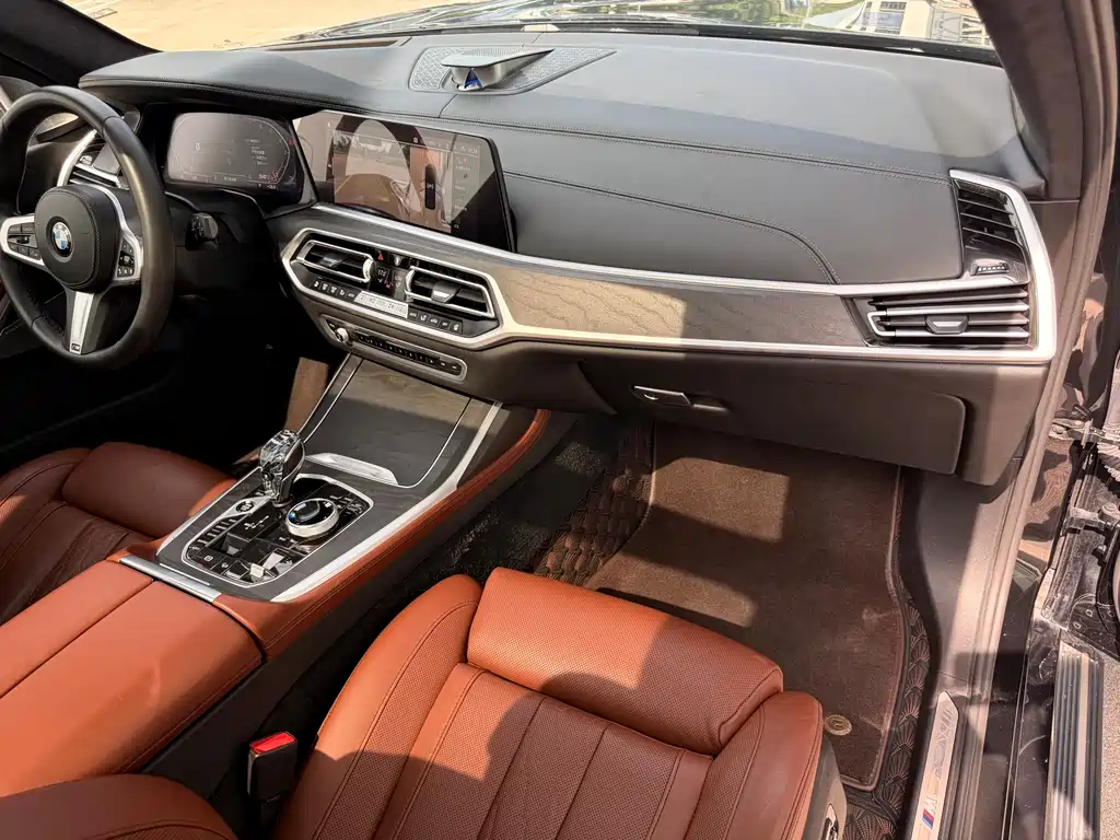 BMW X7 2021 — фото 27