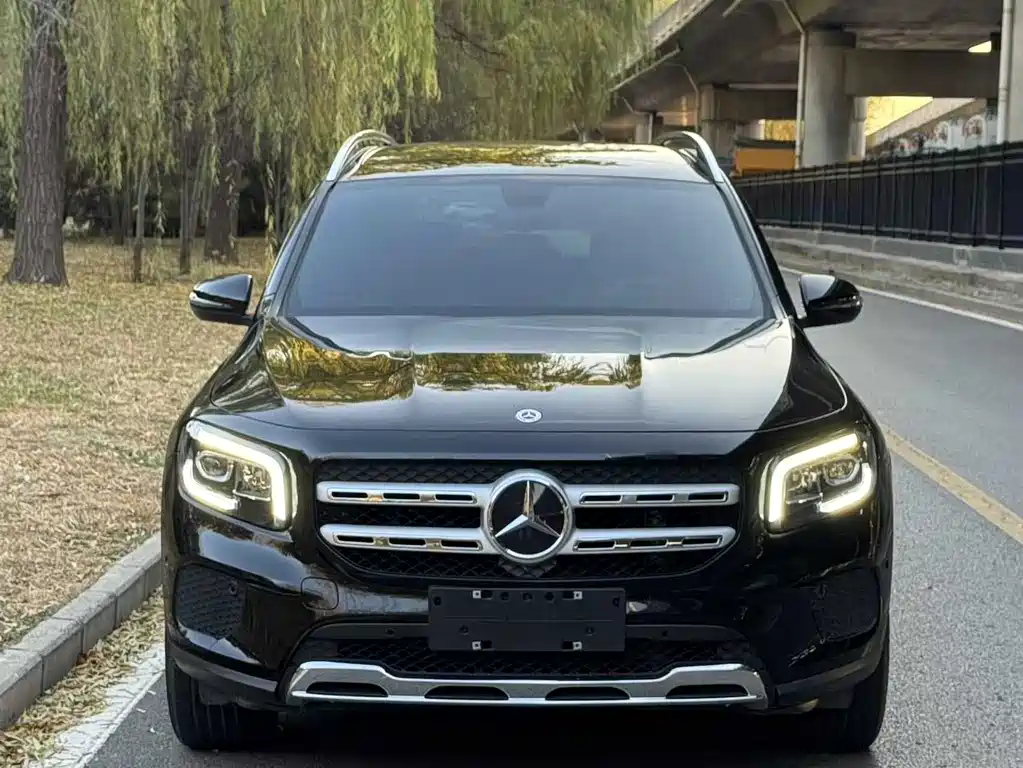Mercedes-Benz GLB 2021 — фото 2
