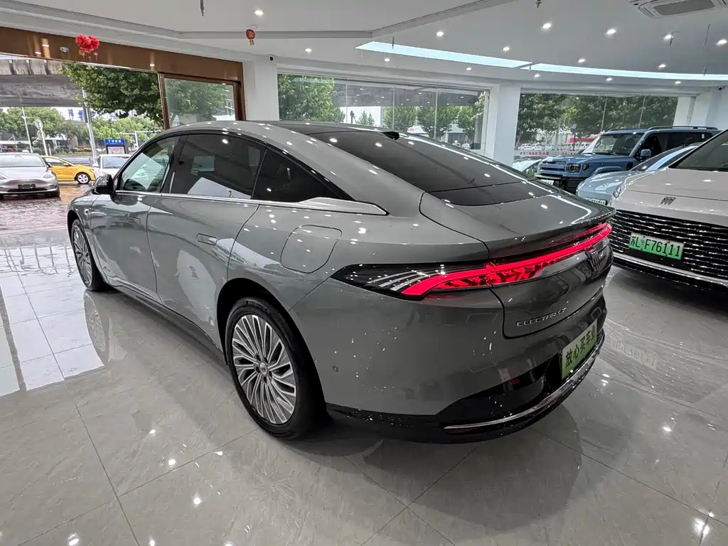 Buick Zhijing L7 2025 — фото 14