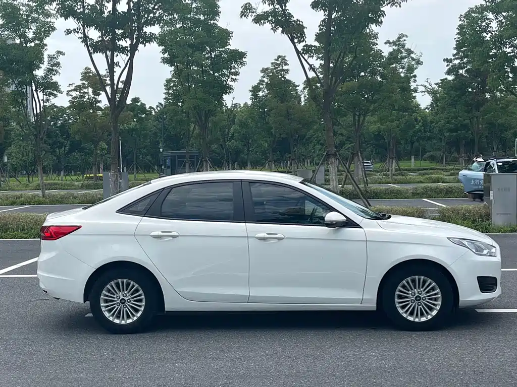 Ford Forrest 2018