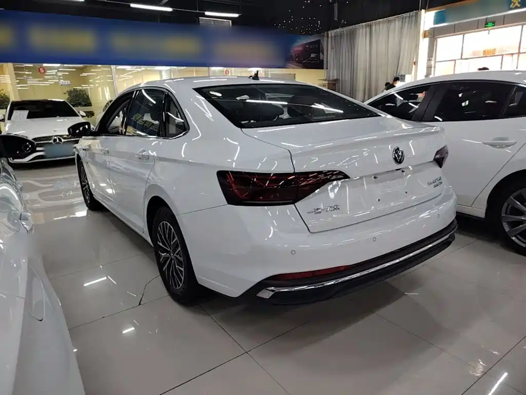 Volkswagen Sagitar 2024