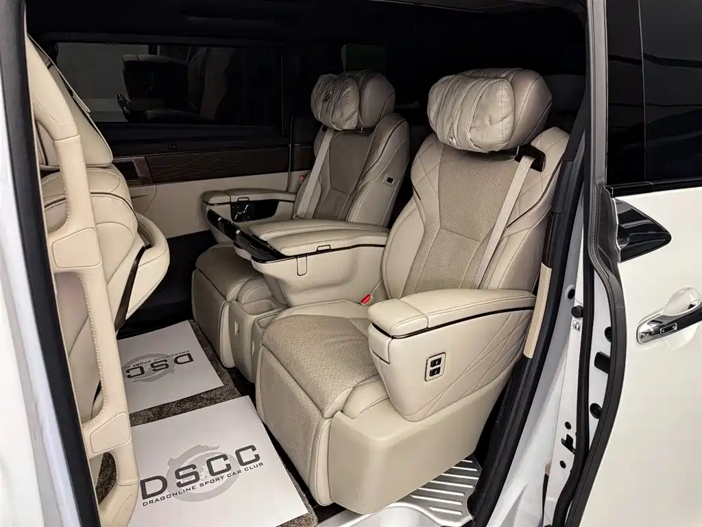 Toyota Alphard 2024 — фото 8