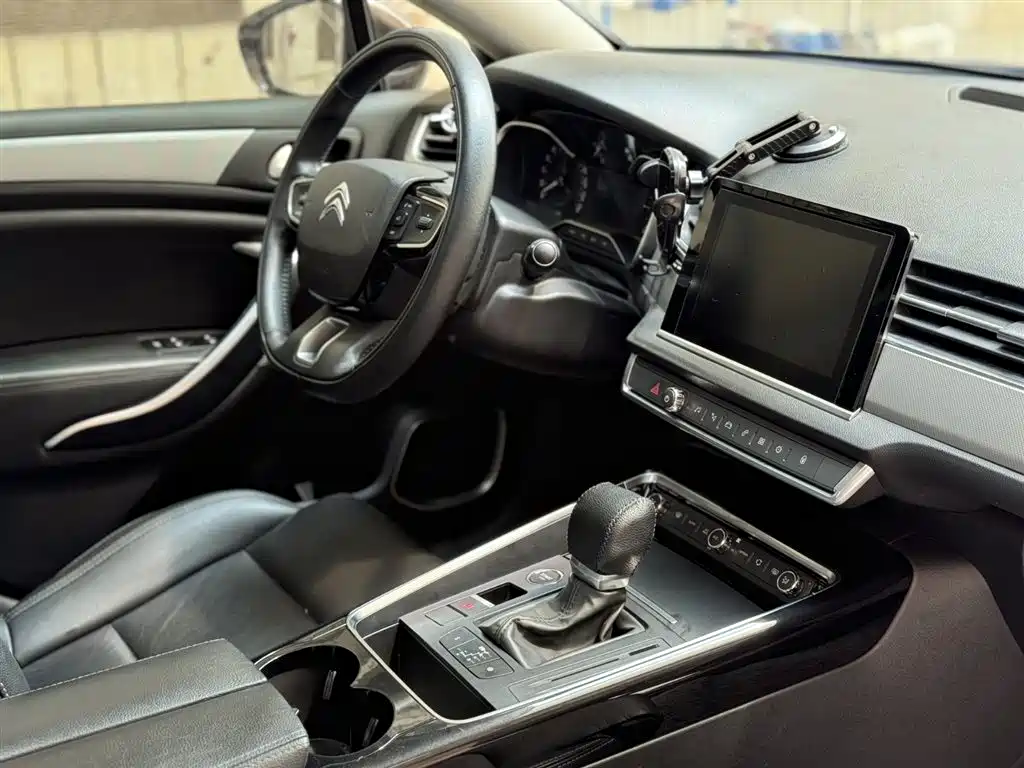 Citroen C5 2017 — фото 13
