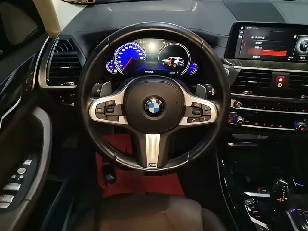 BMW X3 2019 — фото 11