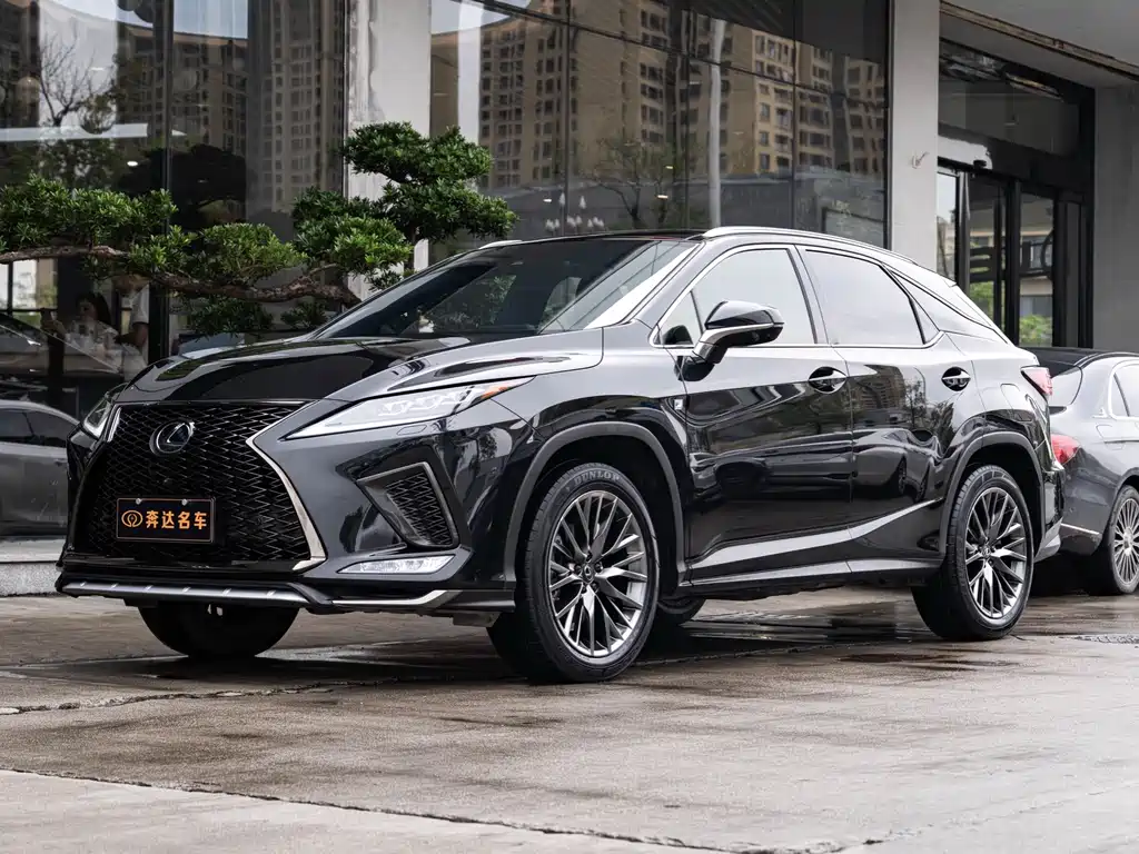 Lexus RX 2020 — фото 1