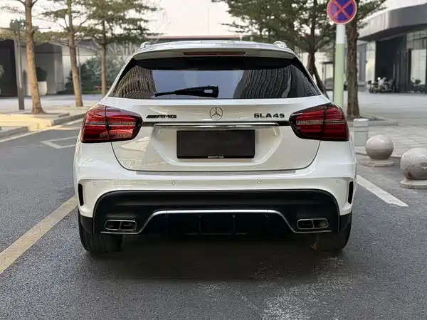Mercedes-Benz GLA AMG 2017