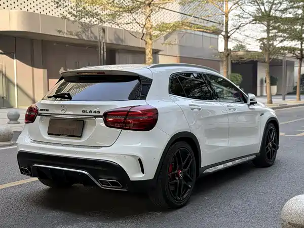 Mercedes-Benz GLA AMG 2017
