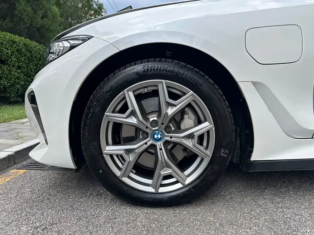 BMW i3 2022 — фото 18
