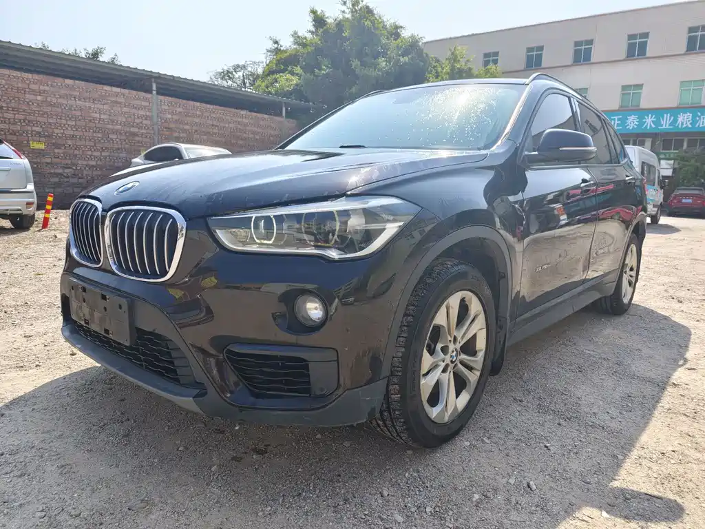 BMW X1 2016 — фото 1