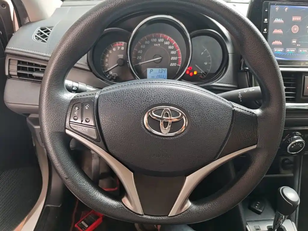 Toyota Vios 2023 — фото 11
