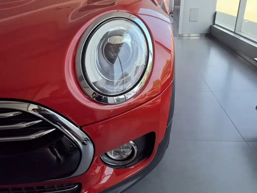 MINI Clubman 2018 — фото 24