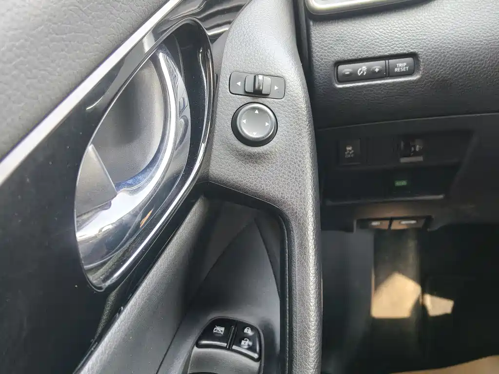 Nissan Qashqai 2016 — фото 10