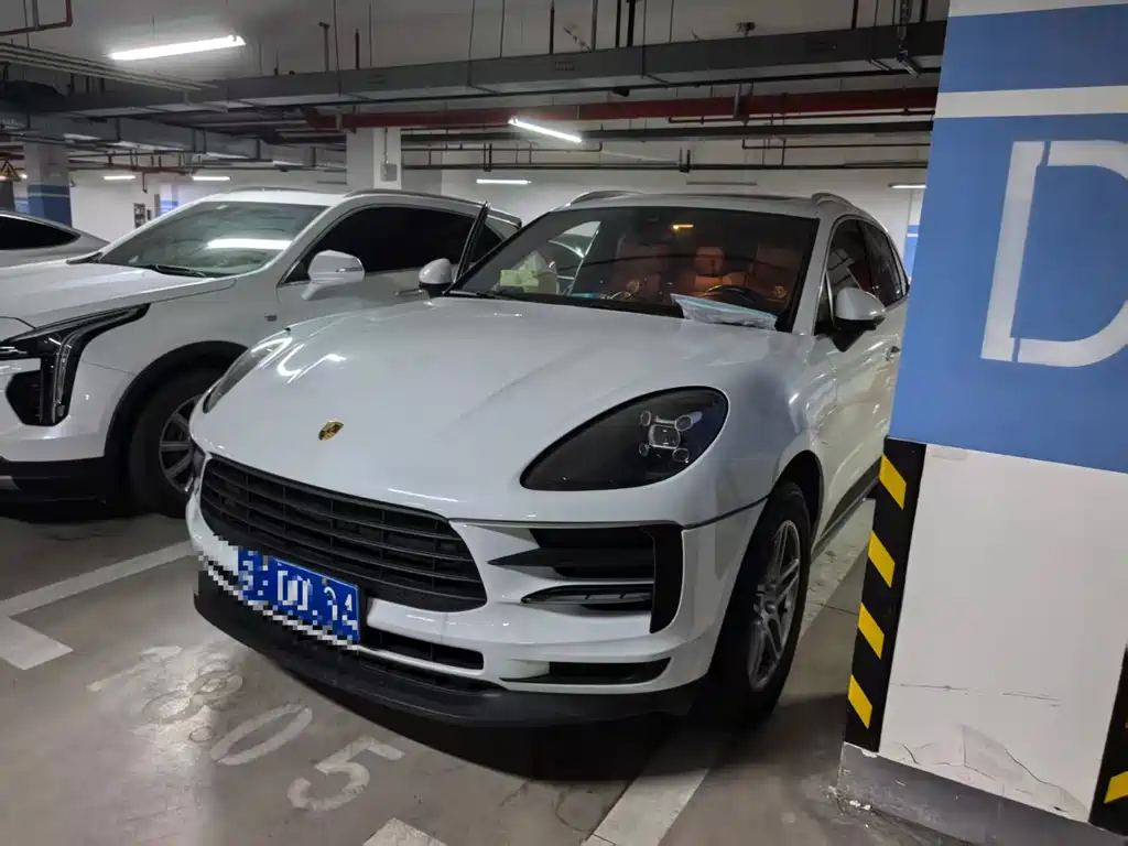 Porsche Macan 2020 — фото 1