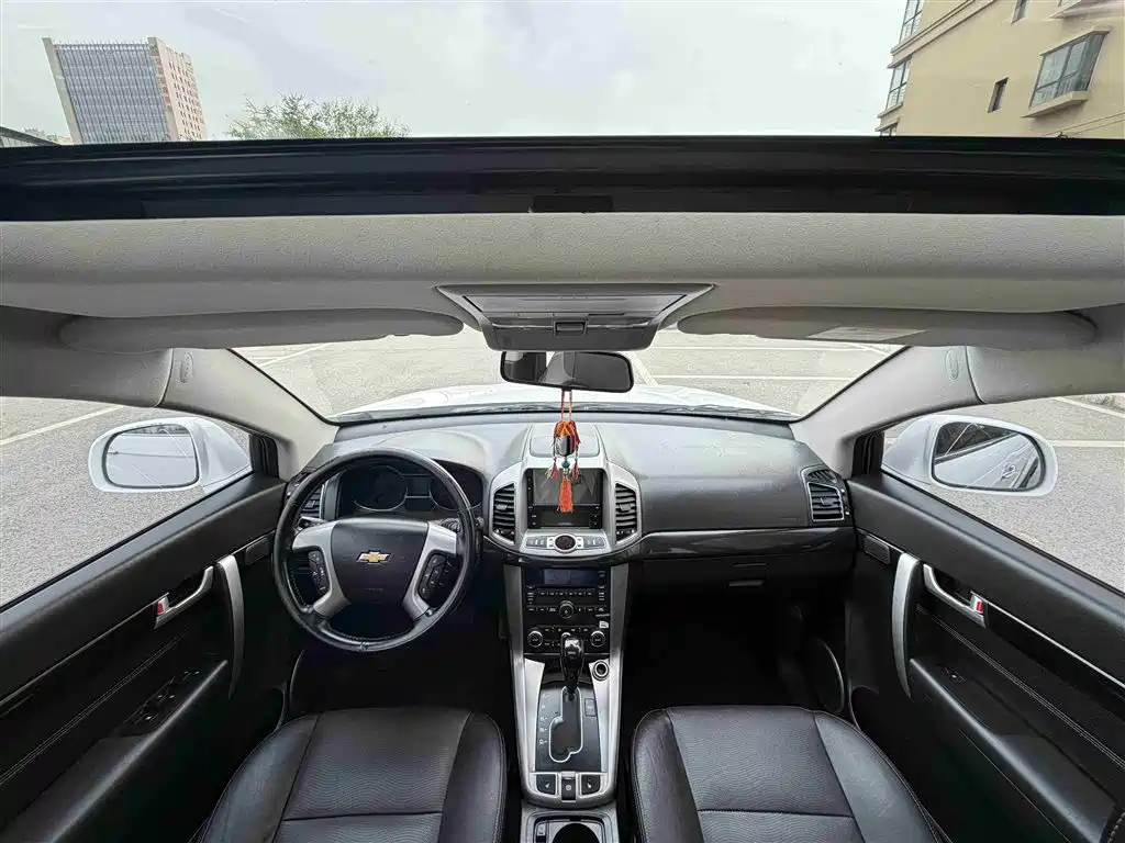 Chevrolet Captiva 2017 — фото 11