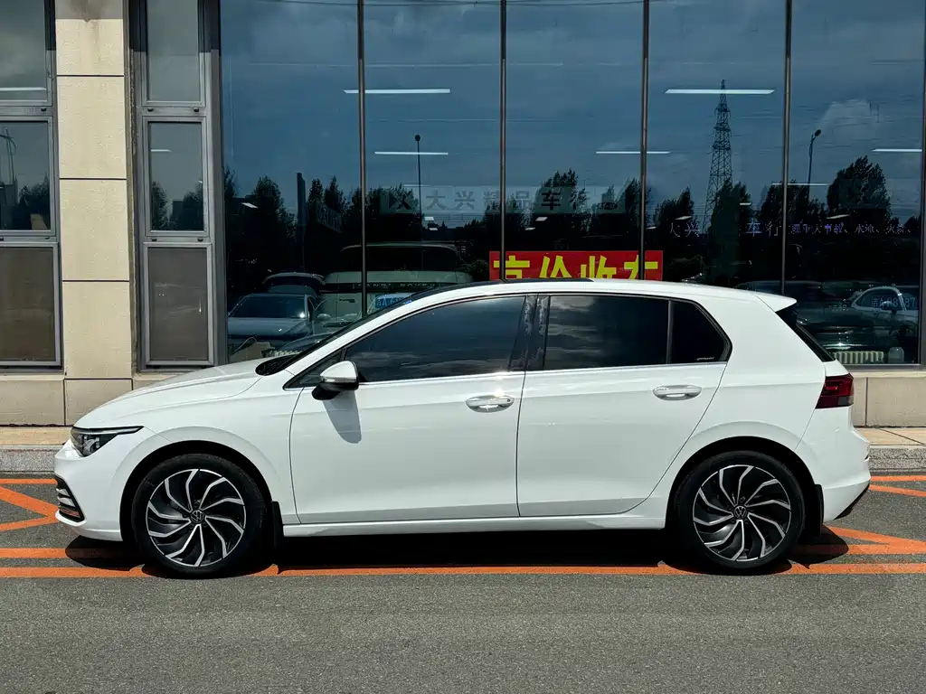 Volkswagen Golf 2022
