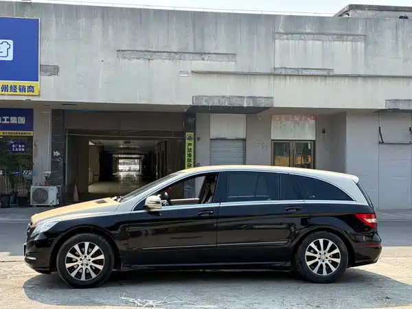 Mercedes-Benz R-Class 2011
