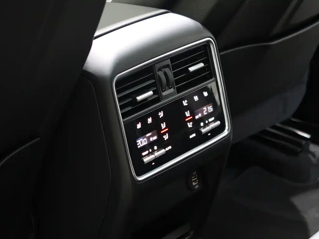 Porsche Cayenne 2018 — фото 13