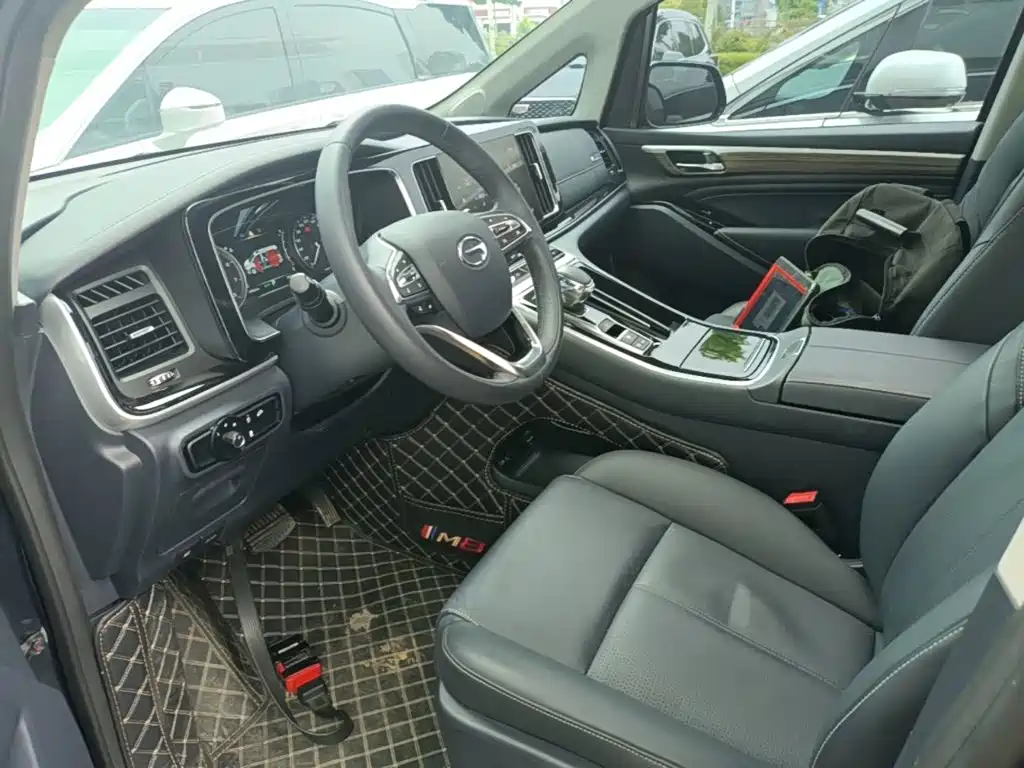 GAC Trumpchi M8 2021 — фото 15