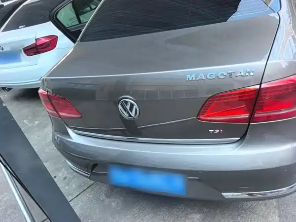 Volkswagen Magotan 2016