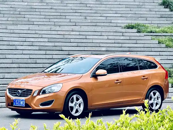 Volvo V60 2013