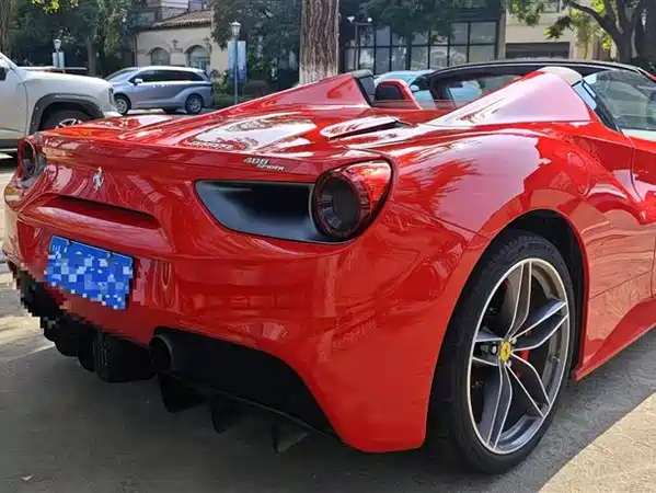 Ferrari 488 2015