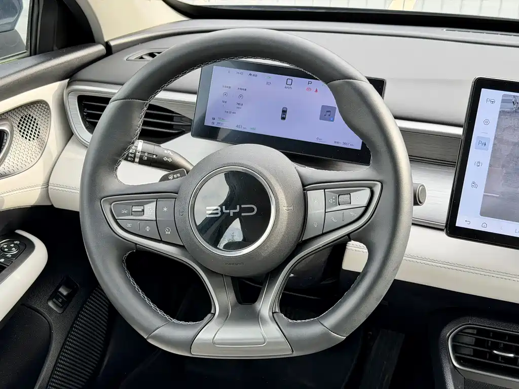 BYD Seal 05 DM-i 2025 — фото 7