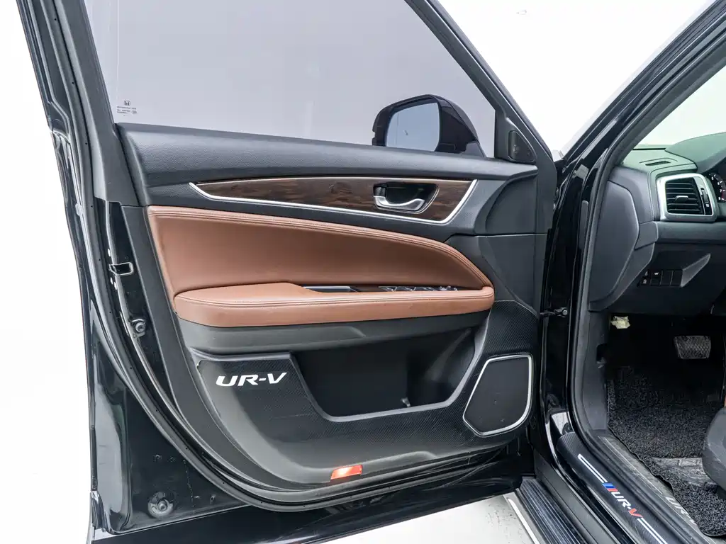 Honda UR-V 2017 — фото 13