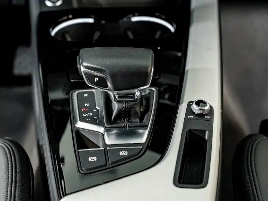 Audi A5 2023 — фото 15