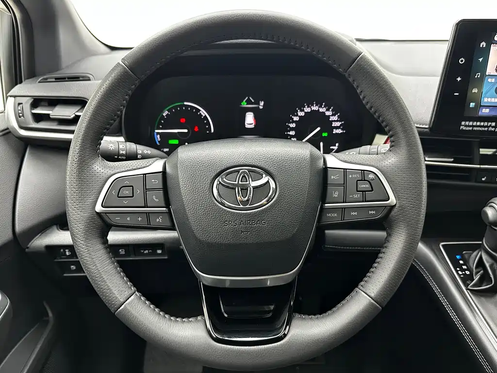 Toyota Sienna 2024 — фото 10