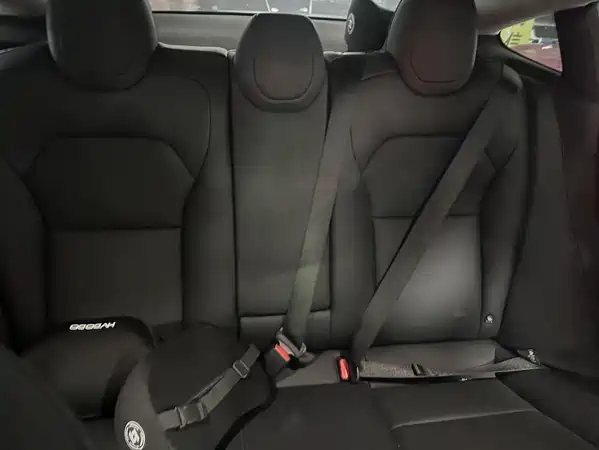 Tesla Model 3 2025
